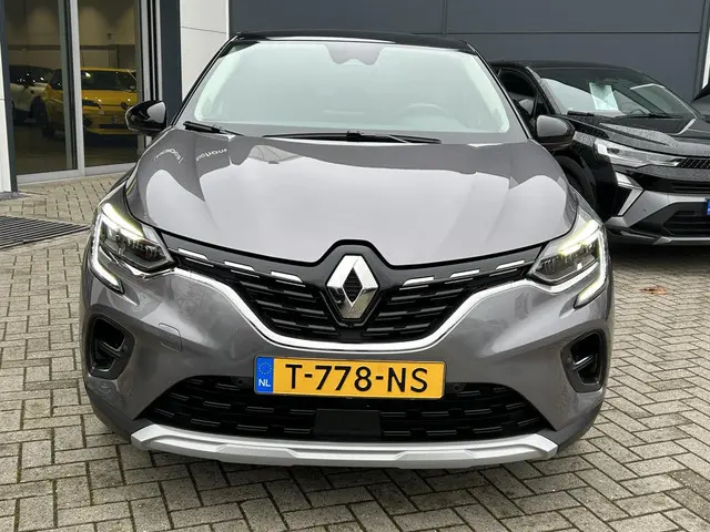 Renault Captur 1.0 TCe 90 techno 2023 Benzine 16