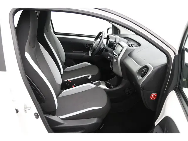 Toyota Aygo 1.0 VVT-i x-play 2015 Benzine 22