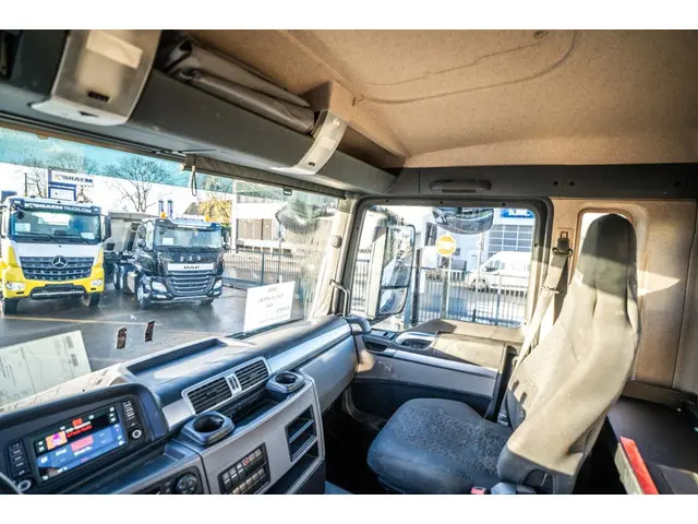 MAN TGS 33.470 BL - 64 456 KM 2021 Diesel 10