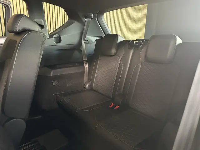 SEAT Tarraco 1.5 TSI FR Business Intense 7p. 2022 Benzine 9