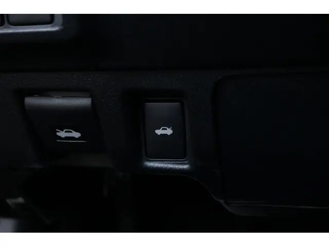 Lexus RC 300h F SPORT Line 2018 Hybride Benzine 15