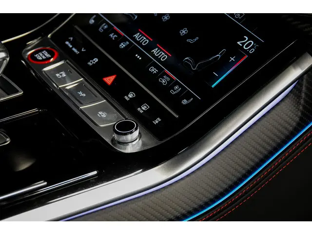 Audi SQ8 4.0 TFSI Quattro 2024 Benzine 12