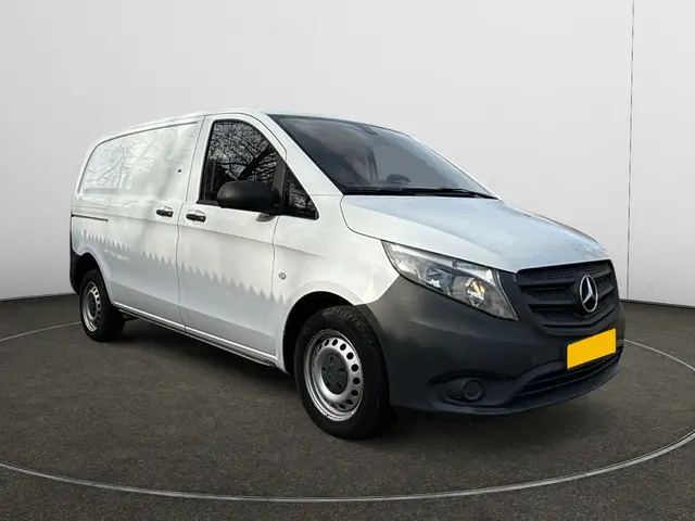 Mercedes-Benz Vito 111 CDI Functional- 2015 Diesel 4