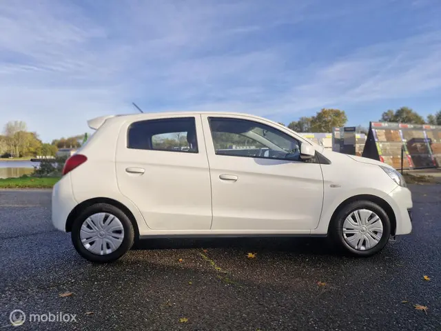 Mitsubishi Space Star 1.0 Active 2019 Benzine 3