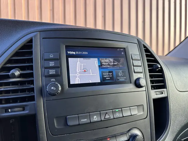 Mercedes-Benz Vito 119 CDI Extra Lang 2022 Diesel 22