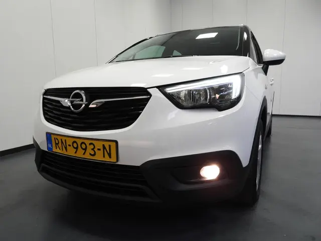 Opel Crossland X 1.2i Online Edition+ 2018 Benzine 26
