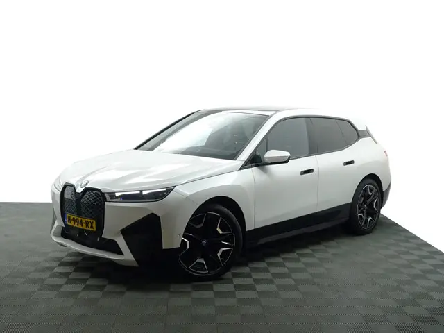 BMW iX xDrive40 M Gold Edition 77 kWh- 2021 Elektrisch 30