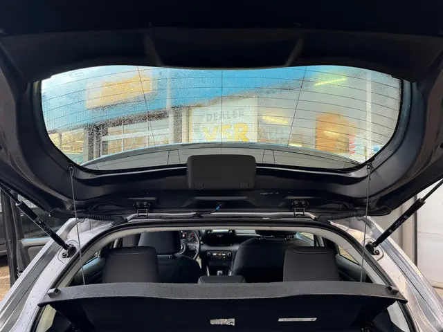 Toyota Yaris 1.5 Hybrid Active 2022 Hybride Benzine 28