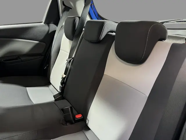 Toyota Yaris 1.5 Hybrid Design 2017 Hybride Benzine 7