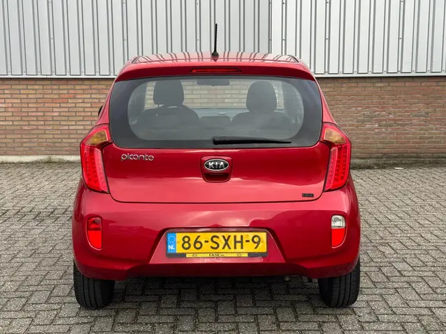 Kia Picanto 1.0 CVVT Comfort Pack Airco/ Led 2012 Benzine 4