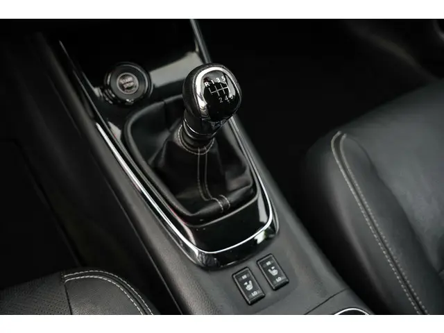 Nissan Pulsar 1.6 DIG-T GT 2016 Benzine 15