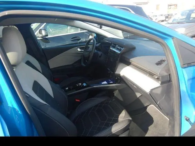 Ford Puma Gen-E Premium 44 kWh 2025 Elektrisch 11