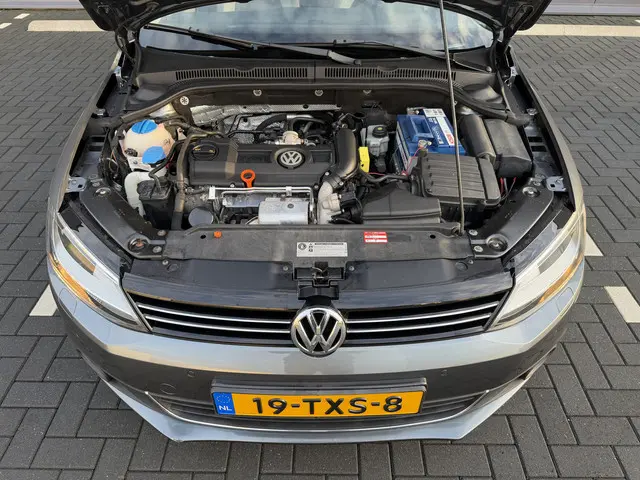 Volkswagen Jetta 1.4 TSI Highline 2012 Benzine 19