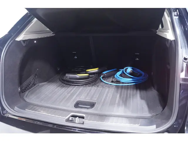 Lynk & Co 01 1.5 2023 Hybride Benzine 18