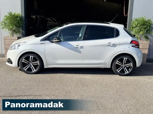 Peugeot 208 1.2 PureTech GT-Line 2019 Benzine 2