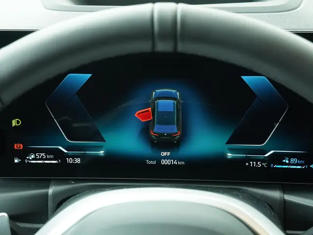 BMW 3 Serie Touring 330e 2025 Hybride Benzine 3