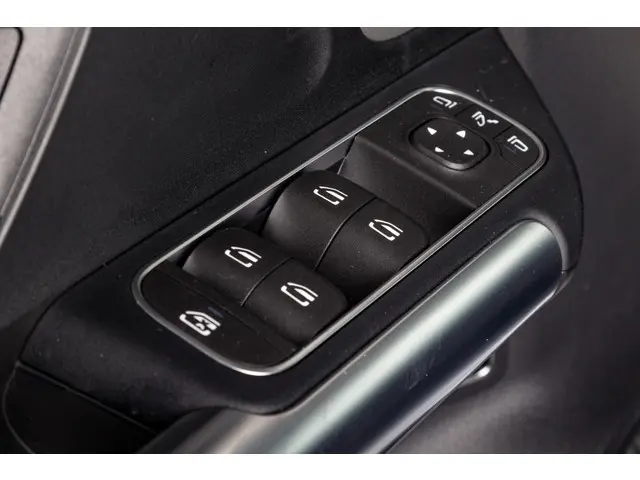Mercedes-Benz EQA 250 67 kWh 2023 Elektrisch 8