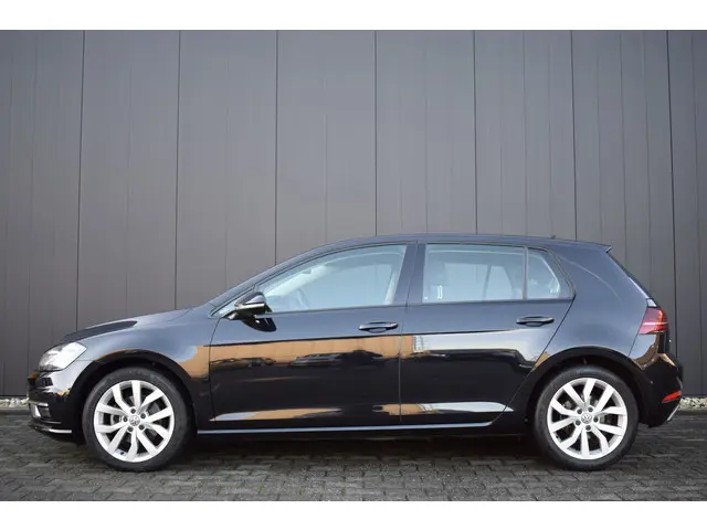 Volkswagen Golf 1.5 TSi Automaat Highline 2017 Benzine 3