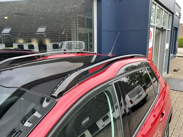 Peugeot 2008 Turbo 110PK GT-line 2018 Benzine 35