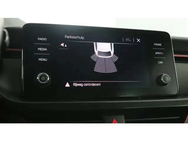 Škoda Scala 1.0 TSI 110pk Sport Business 2023 Benzine 27
