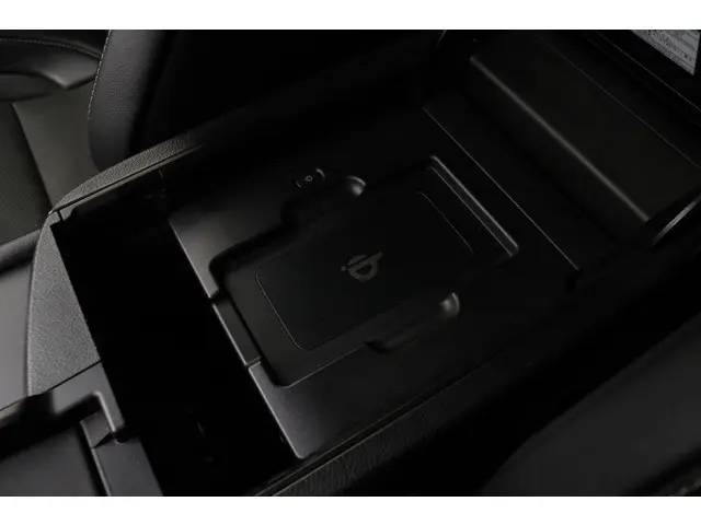 Lexus NX 300h AWD F Sport Line 2015 Hybride Benzine 27