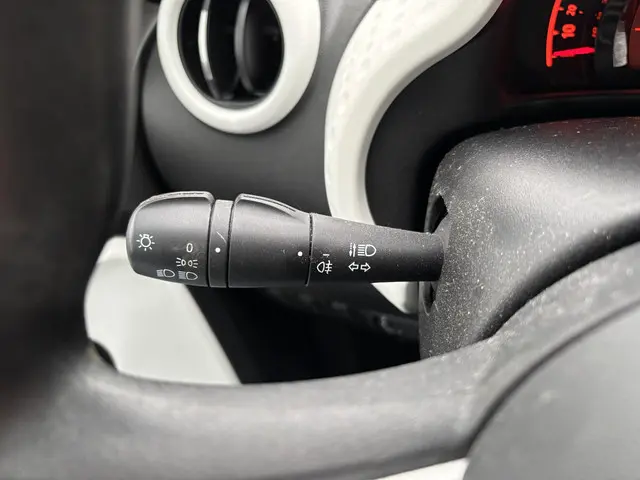 Renault Twingo 1.0 SCe Collection 2017 Benzine 24