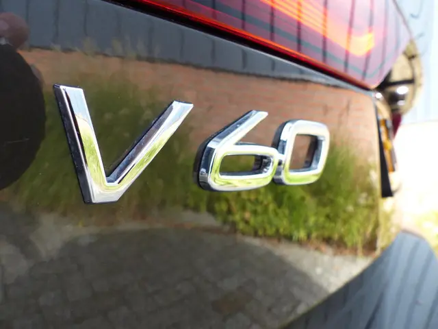 Volvo V60 B4 Plus Dark 2024 Benzine 16