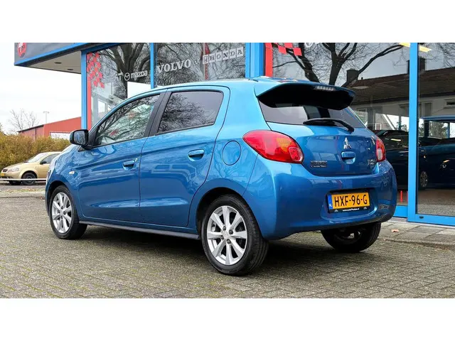 Mitsubishi Space Star 1.2 Intense+ 2013 Benzine 4