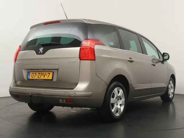 Peugeot 5008 1.6 VTi Blue Lease 5p. 2013 Benzine 5