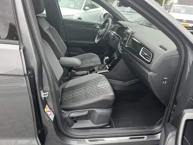 Volkswagen T-Roc 1.5 TSi DSG R-Line (2X) 2022 Benzine 19