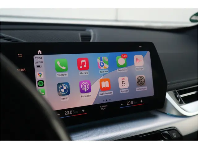 BMW X1 sDrive18i 2023 Benzine 18