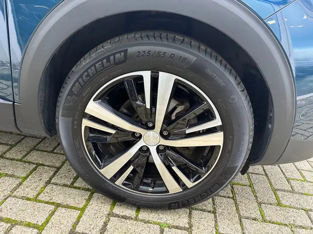 Peugeot 3008 1.2 PureTech GT Pack Business 2022 Benzine 8