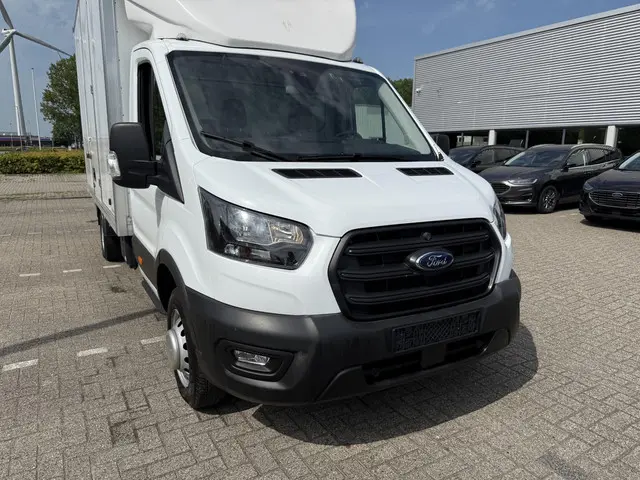 Ford Transit 350 2.0 TDCI L4H1 2024 Diesel 2