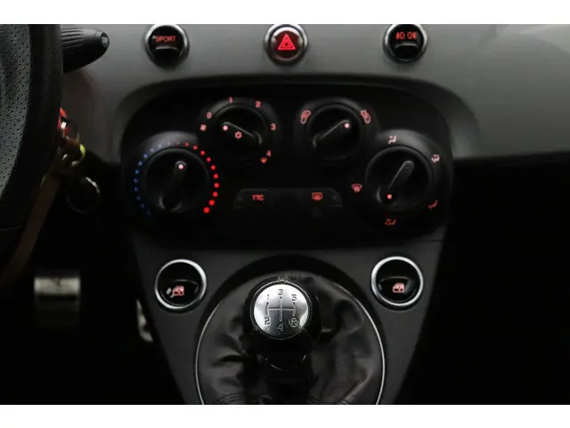 Fiat 500 1.4 T-Jet Abarth 595 2019 Benzine 24