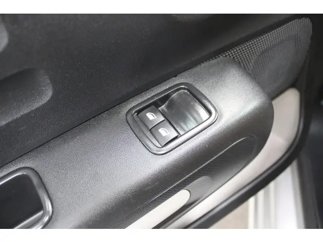 Citroën C3 1.2 PureTech Feel 105g 2018 Benzine 21