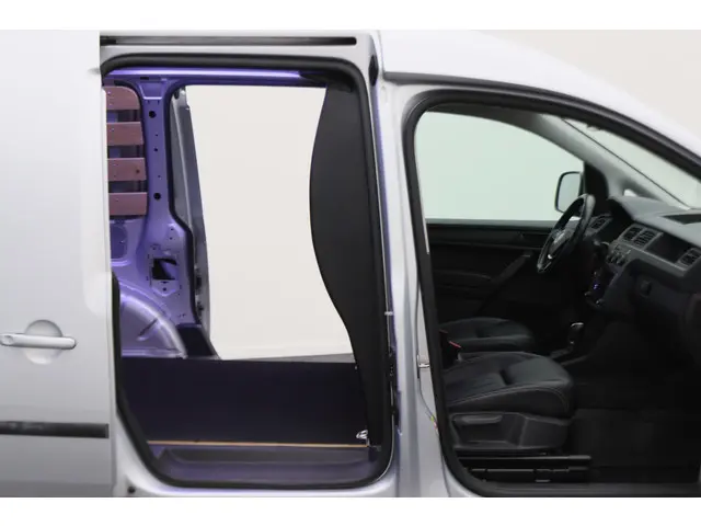 Volkswagen Caddy 2.0 TDI L1H1 BMT Highline 2018 Diesel 16