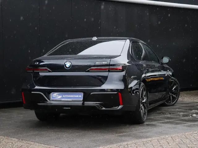 BMW i7 xDrive60 106 kWh 2024 Elektrisch 3