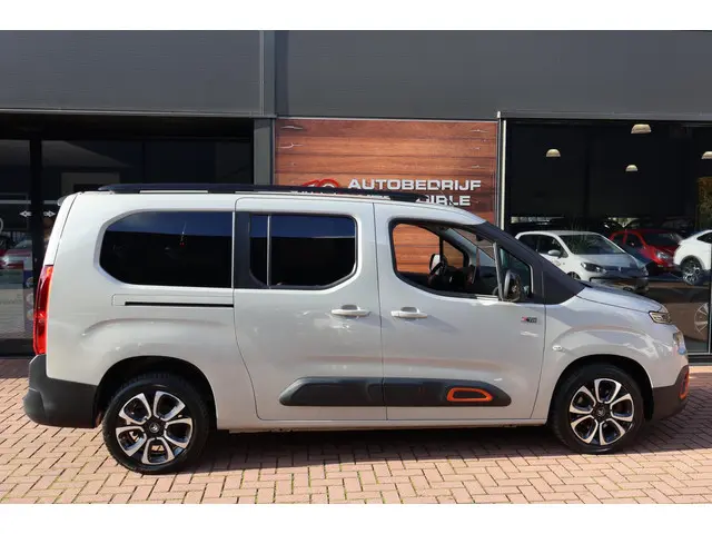 Citroën Berlingo XL 1.2 PureTech Feel 7p. 2021 Benzine 7