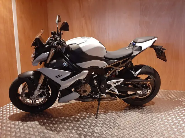 BMW S 1000 R  S 1000 R 2023 Benzine 5