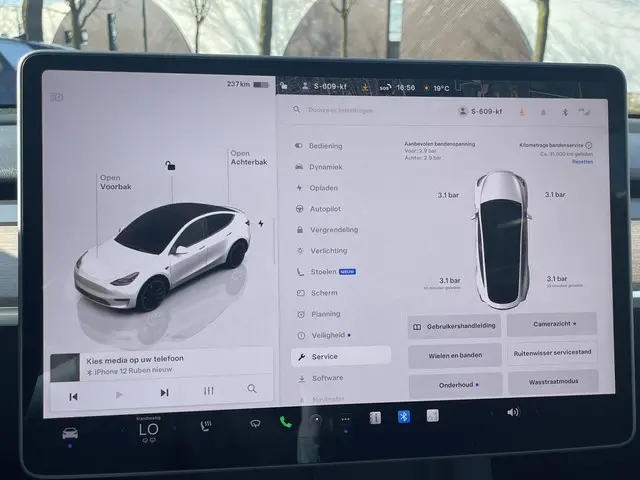 Tesla Model Y Performance AWD 75 kWh 2023 Elektrisch 18