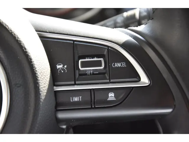 Suzuki Swift 1.2 Style Smart Hybrid 2021 Hybride Benzine 10