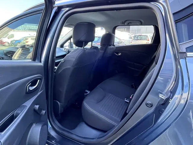 Renault Clio Estate 0.9 TCe Limited 2018 Benzine 8