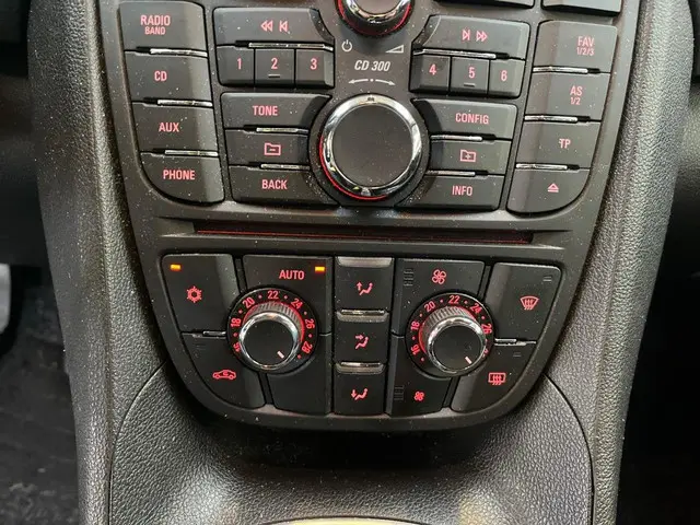 Opel Meriva 1.4 Turbo Cosmo 2013 Benzine 15