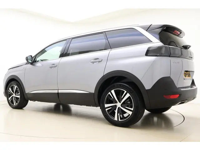 Peugeot 5008 1.2T 130pk GT 2023 Benzine 12