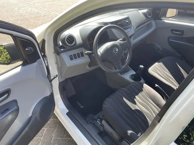 Nissan Pixo 1.0 Look 2012 Benzine 7