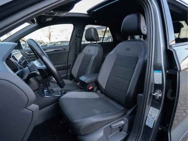 Volkswagen T-Roc 2.0 TSI 4Motion Sport 2018 Benzine 17