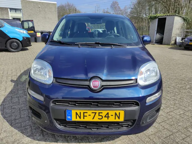 Fiat Panda 1.2 69 Lounge 2017 Benzine 6
