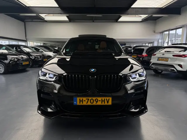 BMW X4 XDrive20i M Sport | Open dak | 2020 Benzine 13