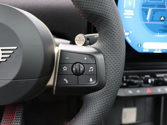 MINI 5-Deurs Cooper C 2025 Benzine 16