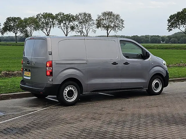 Opel Vivaro 1.5 2020 Diesel 3